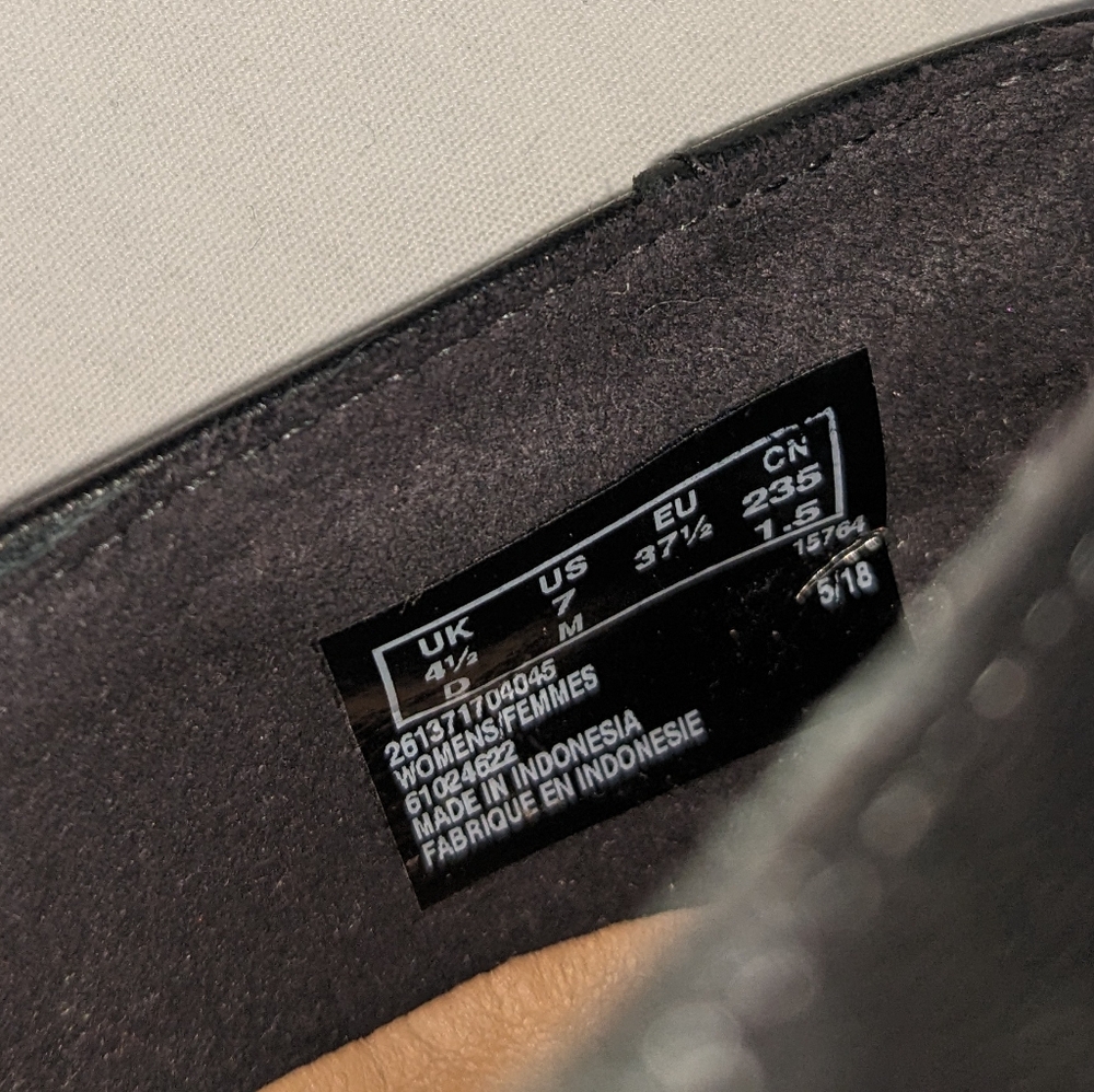 Clarks Unstructured Black Leather Penny Loafers Size 7 - Picture 8 of 13